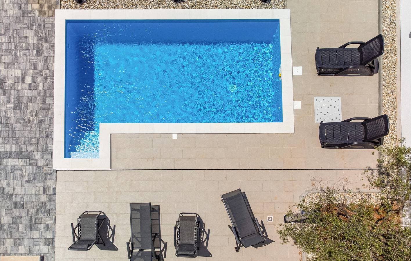 Foto 8 von 31: Gemütliche 1-Zimmer-Wohnung mit Pool und Strandzugang in Fažana