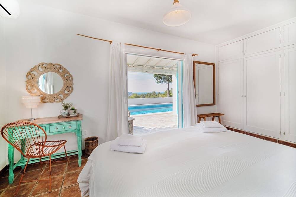 Foto 3 von 30: Schöne Villa für 6 Personen mit großem Pool, Meer- und Sonnenuntergangsblick in den Hügeln von San Jose