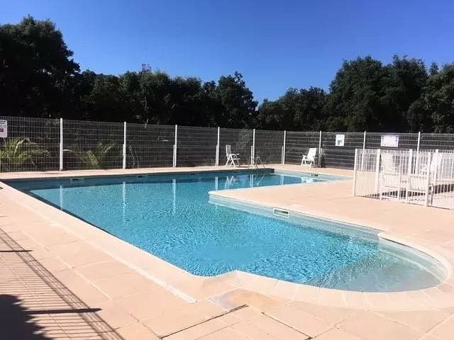 Foto 11 von 16: Klimatisiert Mazet für 4 Personen mit Tennis und Schwimmbad in La Londes-Les-Maures