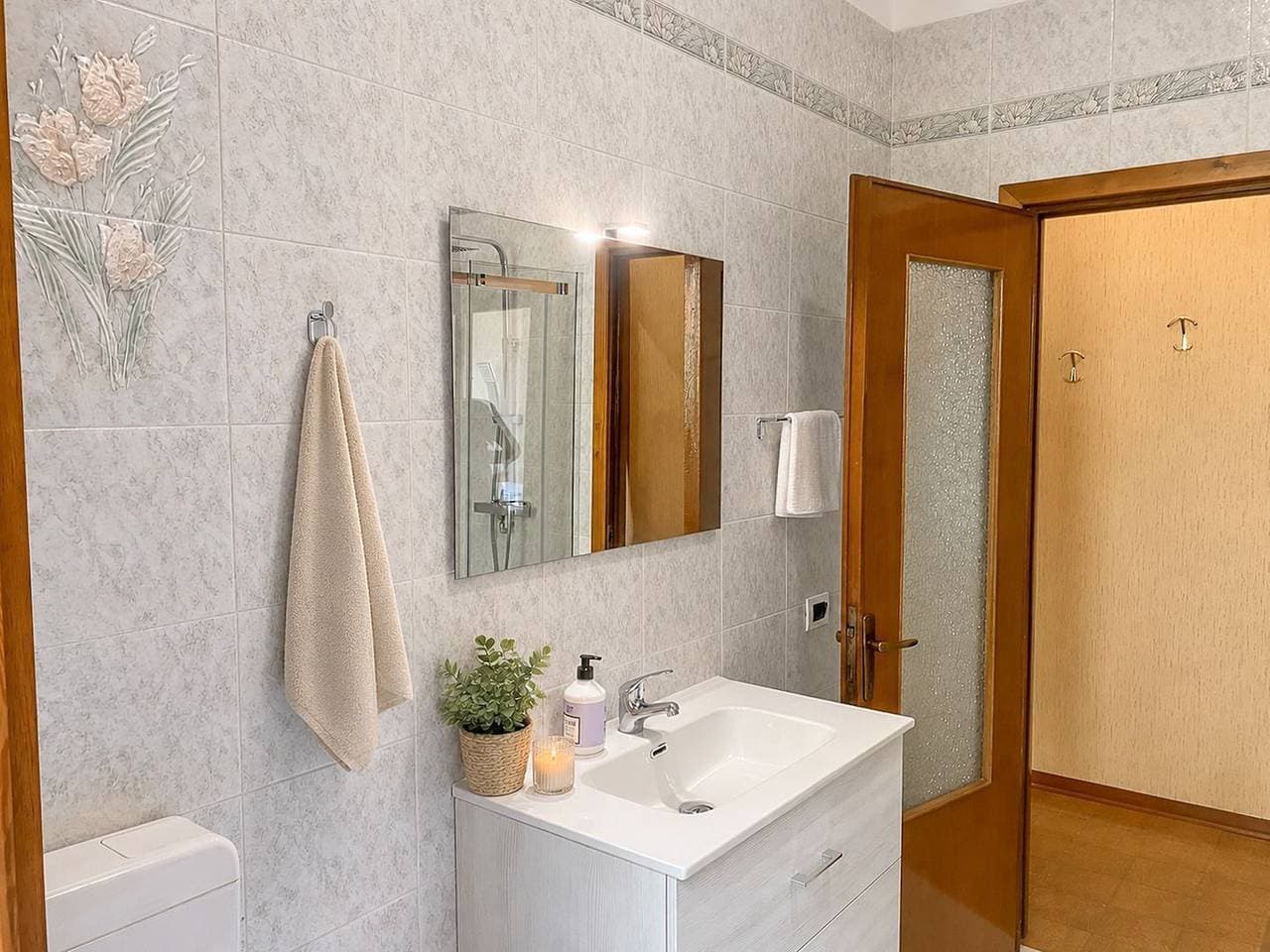 Foto 13 von 34: Labreva Ferienwohnung Augusta in Domaso mit Seeblick, Balkon und 2 Schlafzimmern