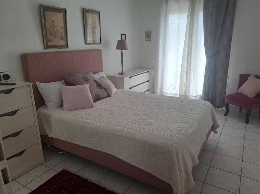 Foto 5 von 8: Three-Bedroom Apartment
