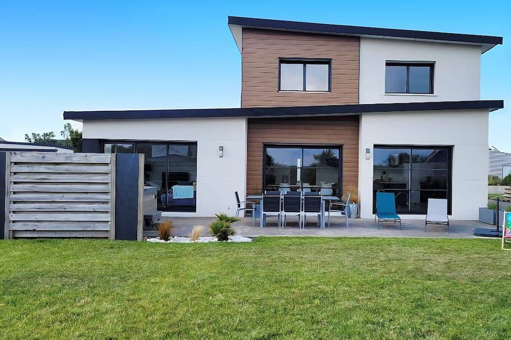 Villa Odeven 300 m from the sea Holim'Prest 1