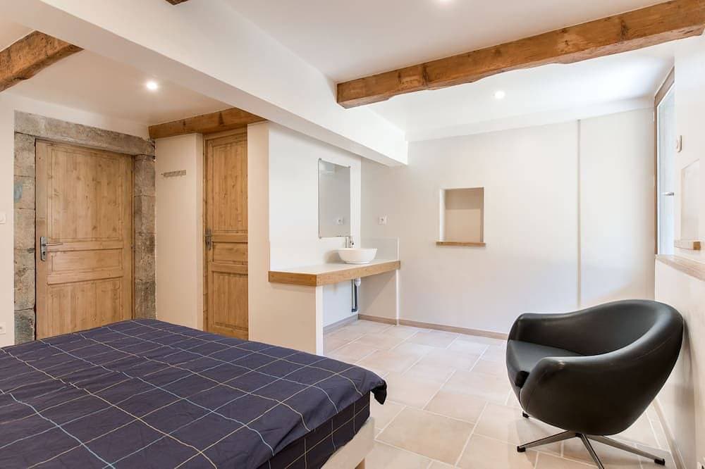 Foto 3 von 27: La Petite Grange - umgebaute gewölbte Scheune - Südliche Ardèche - 2 Schlafzimmer mit Bad
