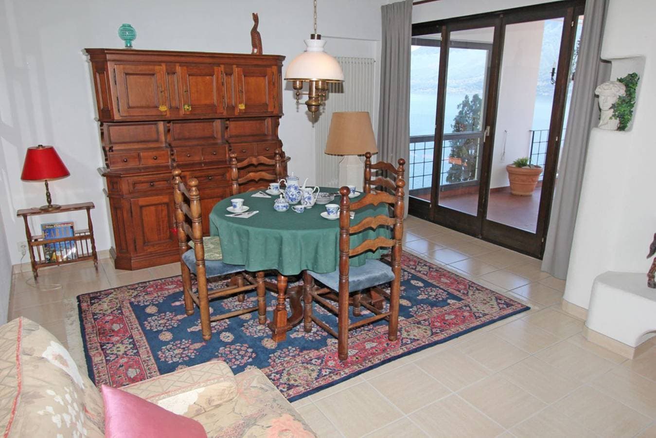 Foto 4 von 10: Wohnung an erhöhter Lage mit herrlicher Panoramasicht auf den Brissagoinseln