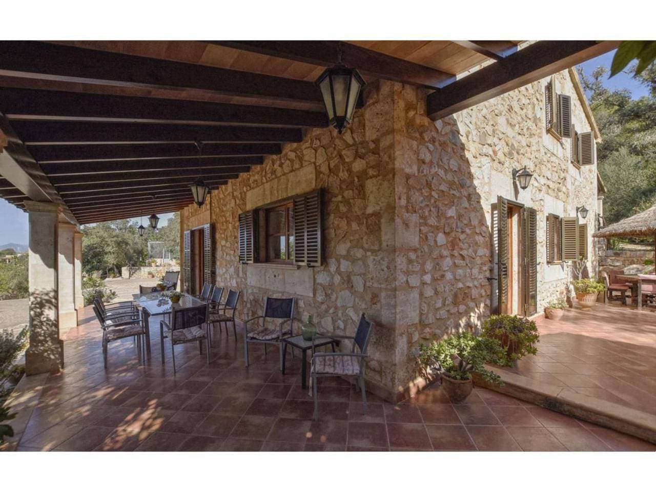 Foto 13 von 44: Five-Bedroom Holiday Home