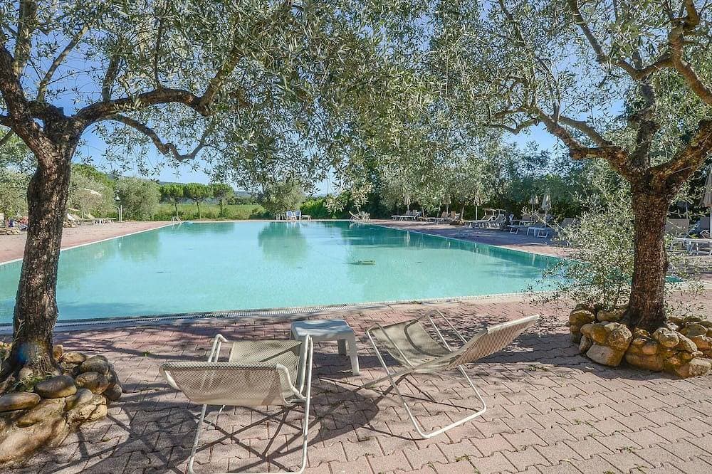 Foto 11 von 13: Beautiful apartment in Murlo with outdoor swimming pool