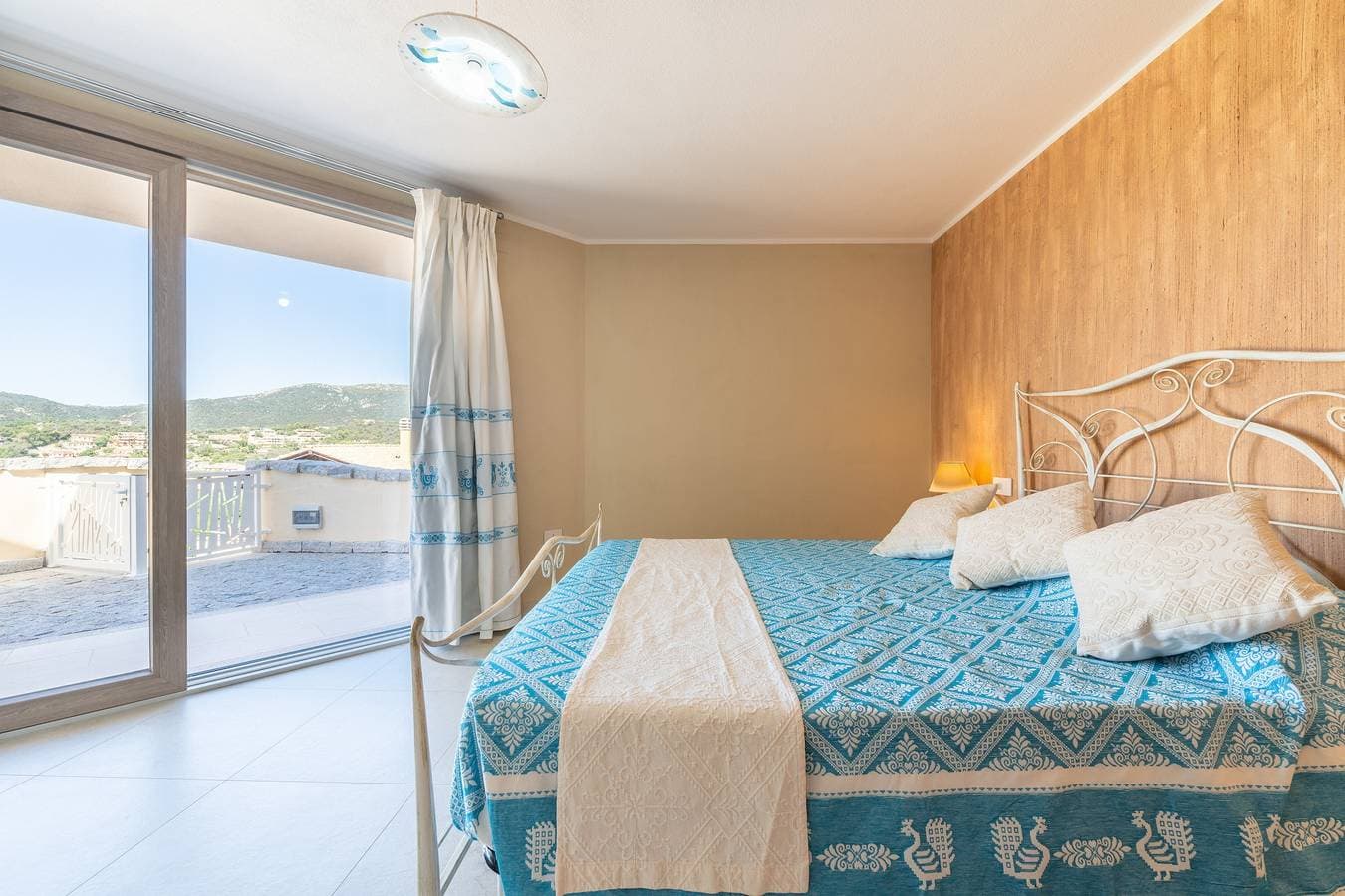 Foto 11 von 40: Villa Chia Dream Blue Retreat – Exklusive Privatvilla mit Pool, Whirlpool & Meerblick in Chia