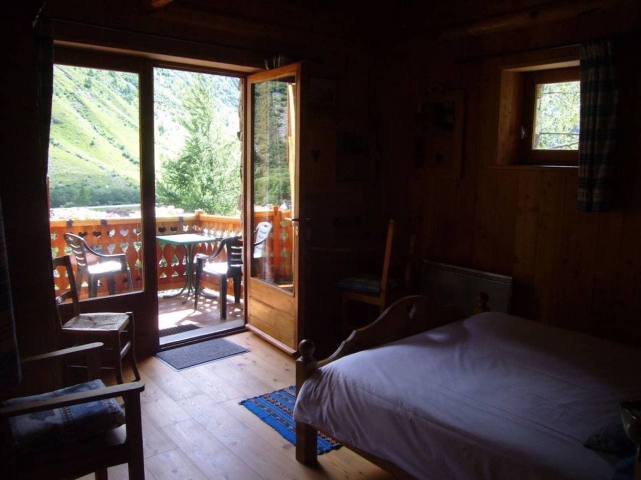Foto 6 von 9: Gîte Le Marmotton – Chalet Les Abeillos, gemütlich für 2 Personen mit Bergblick