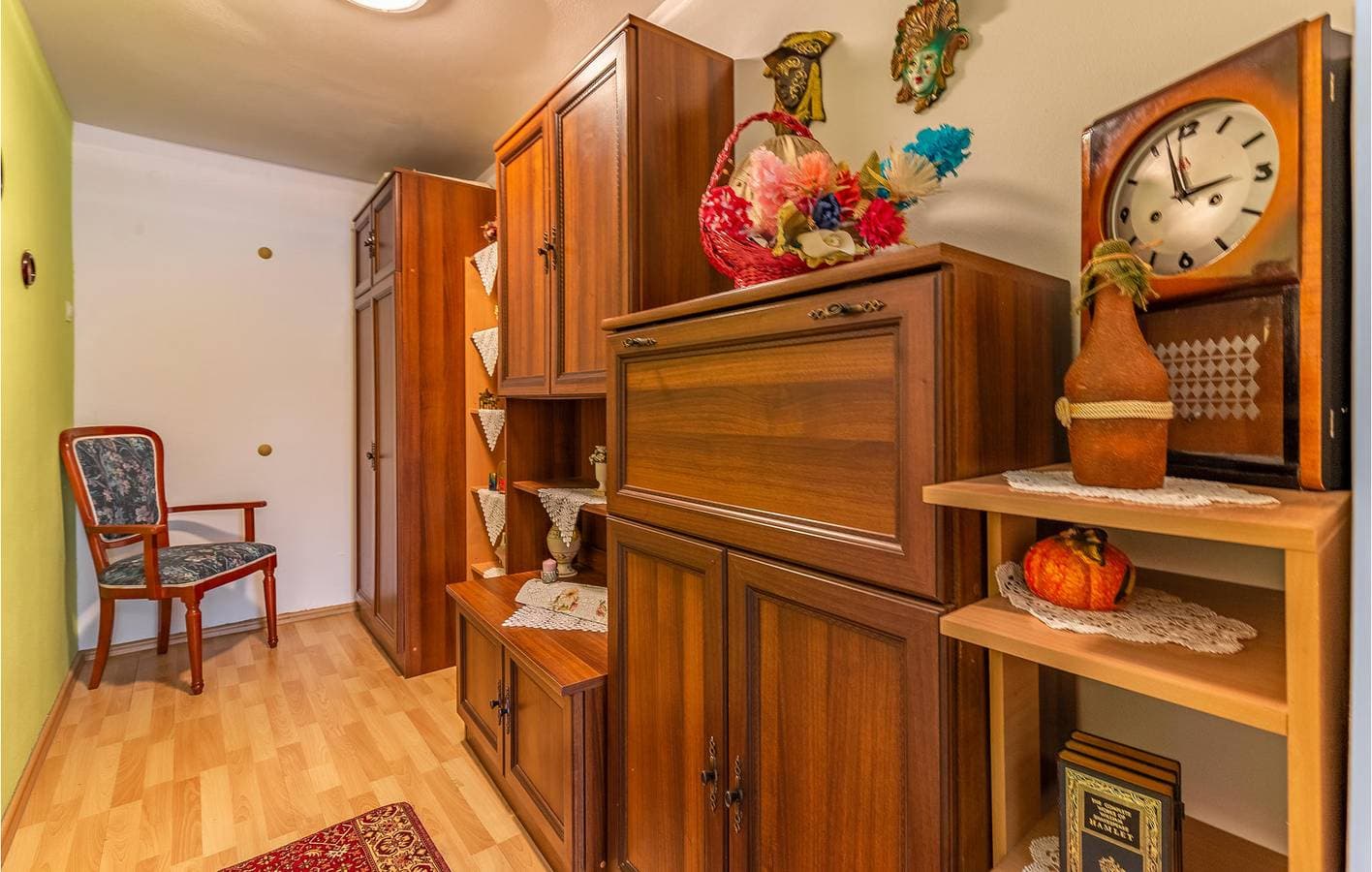 Foto 7 von 19: Gemütliche Ferienwohnung mit Terrasse, Parkplatz und 1 km Entfernung zum Strand Bijela