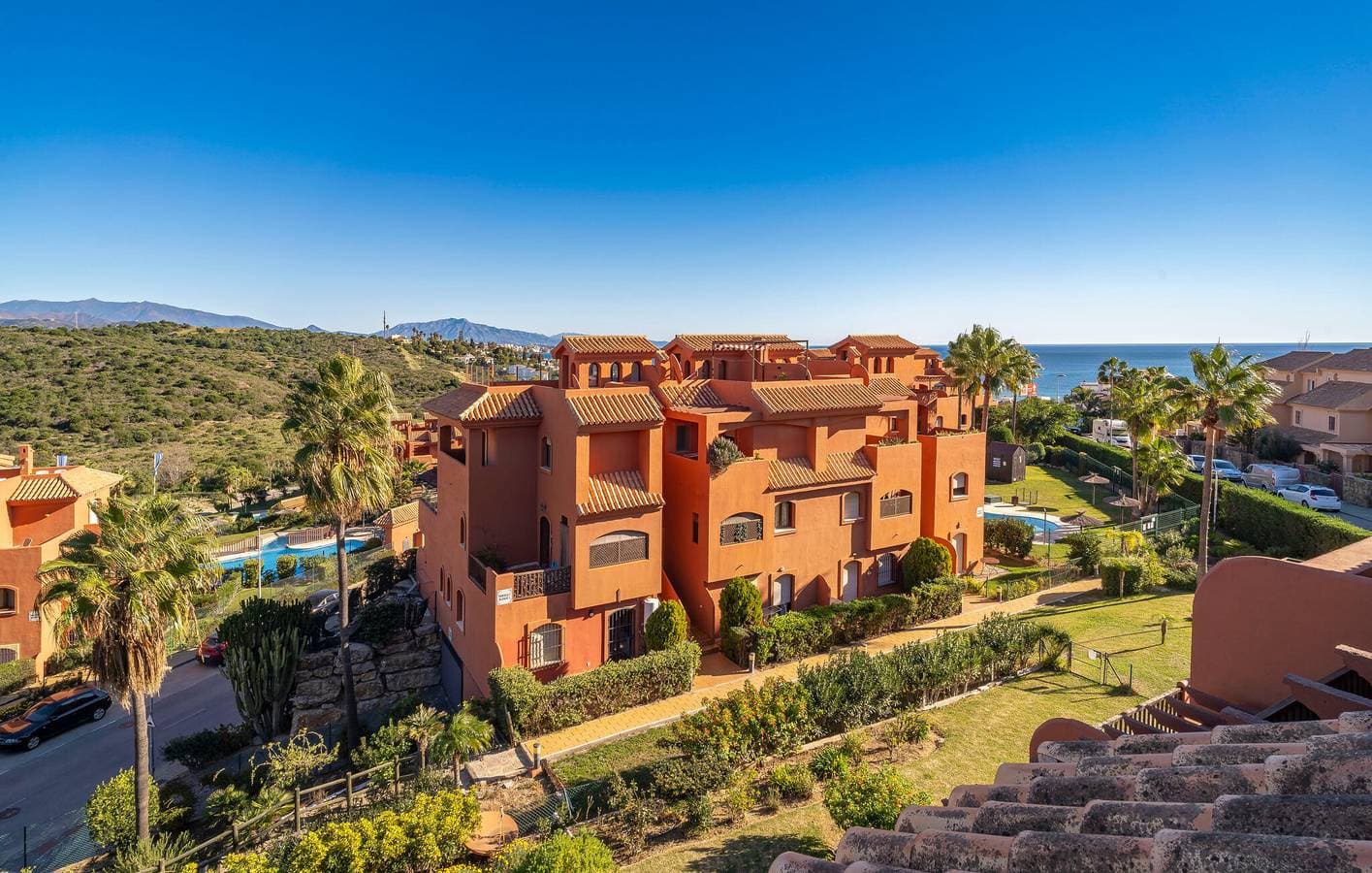Ruhige Wohnung mit Pool, Terrasse & AC in der Nähe von Playa Costa Natura 1