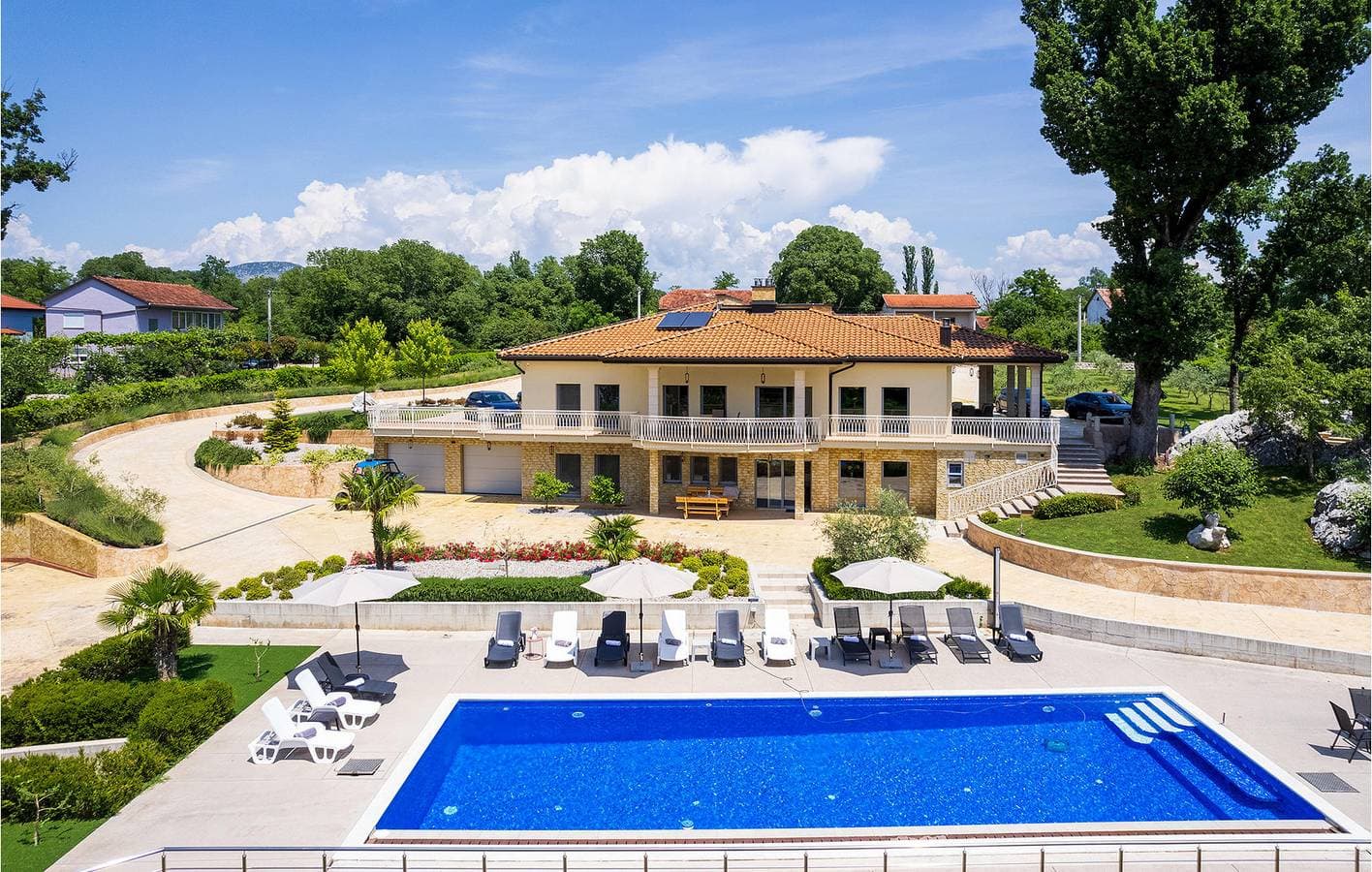 Foto 2 von 61: Ferienhaus für 12 Personen mit Garten