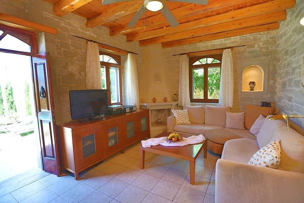 Foto 6 von 30: Villa Sifina, Natursteinvilla, Meerblick, 10 Minuten Fahrzeit zum Strand, Pool