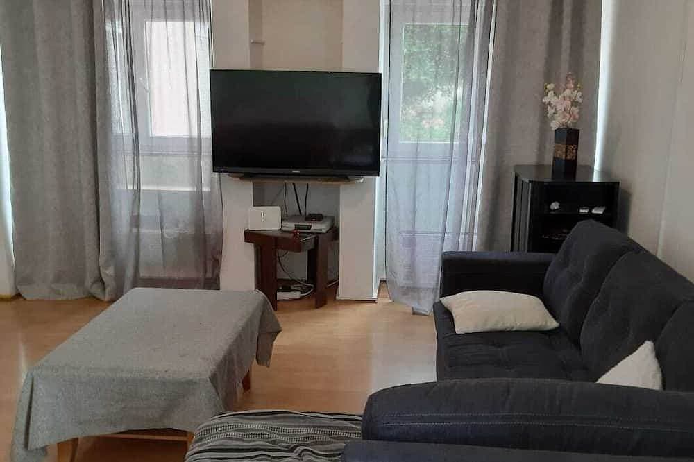 Foto 10 von 29: Ferienhaus \"Ella\" im Dorfzentrum, 12 min zum Meer! Ganzes Jahr zu mieten.