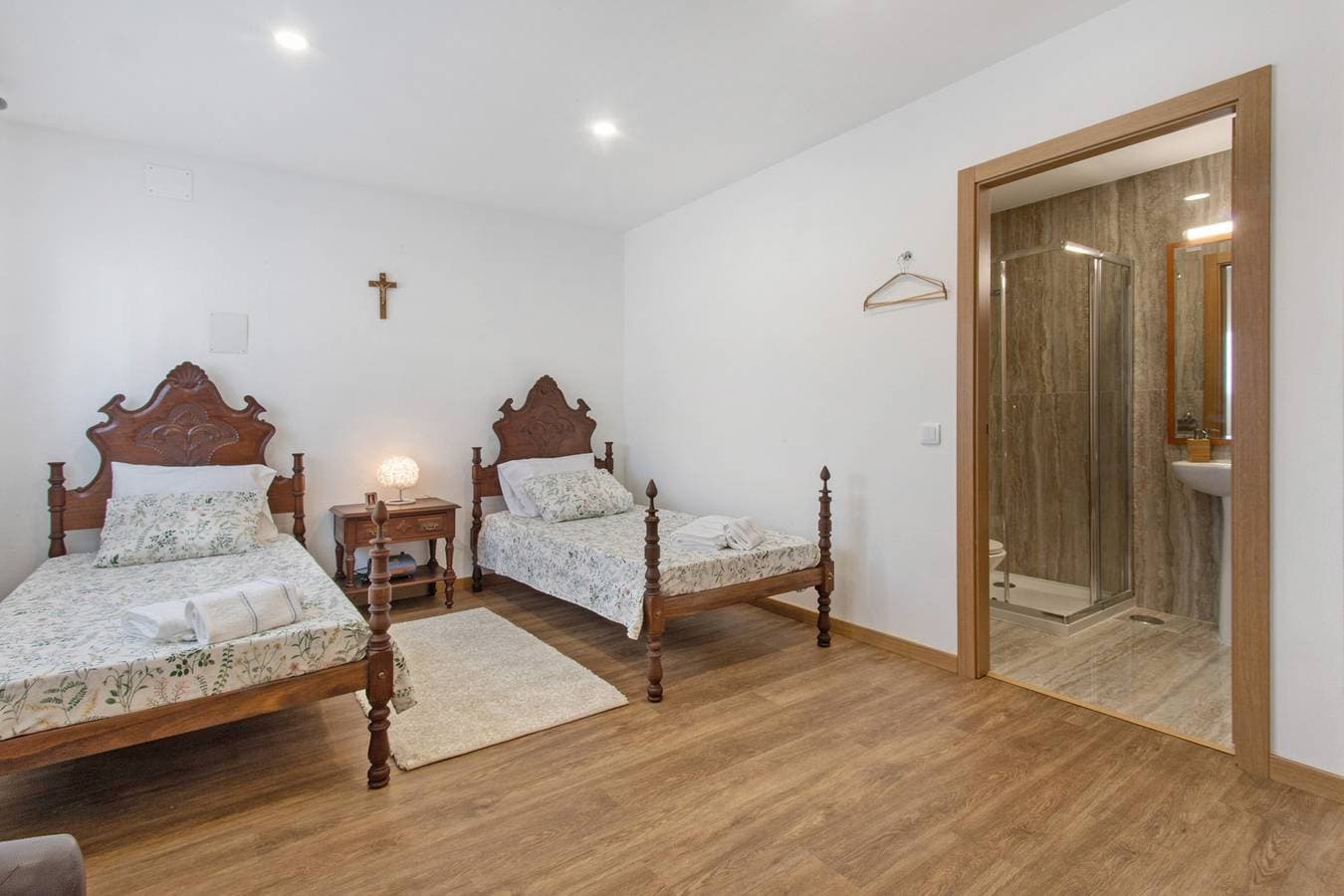 Foto 9 von 43: Zimmer 'Santa Madre Teresa' mit Gemeinschaftsterrasse, Gemeinschaftsgarten und WLAN