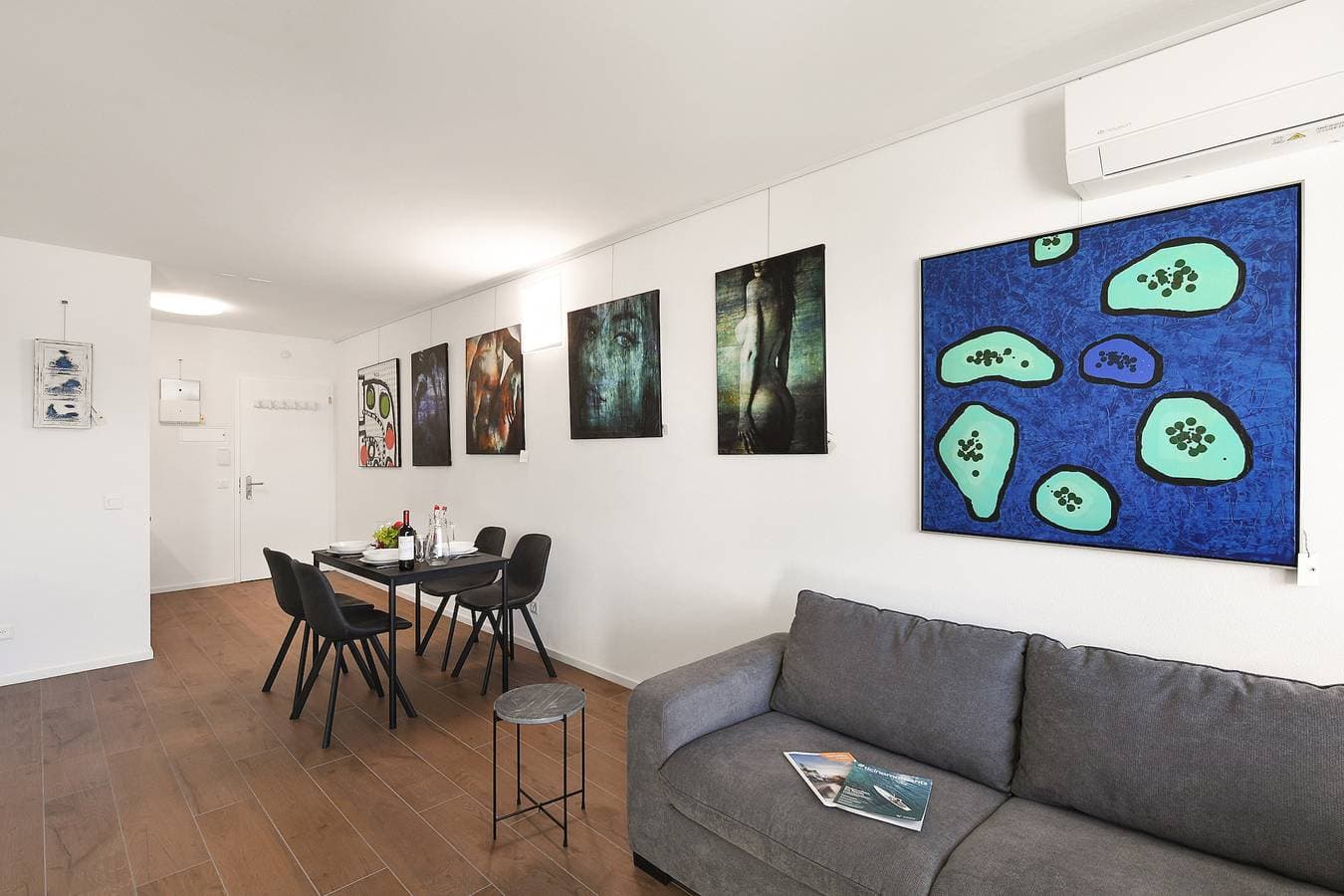 Foto 12 von 23: View and Art | Panoramic Lake View Studio, Lugano