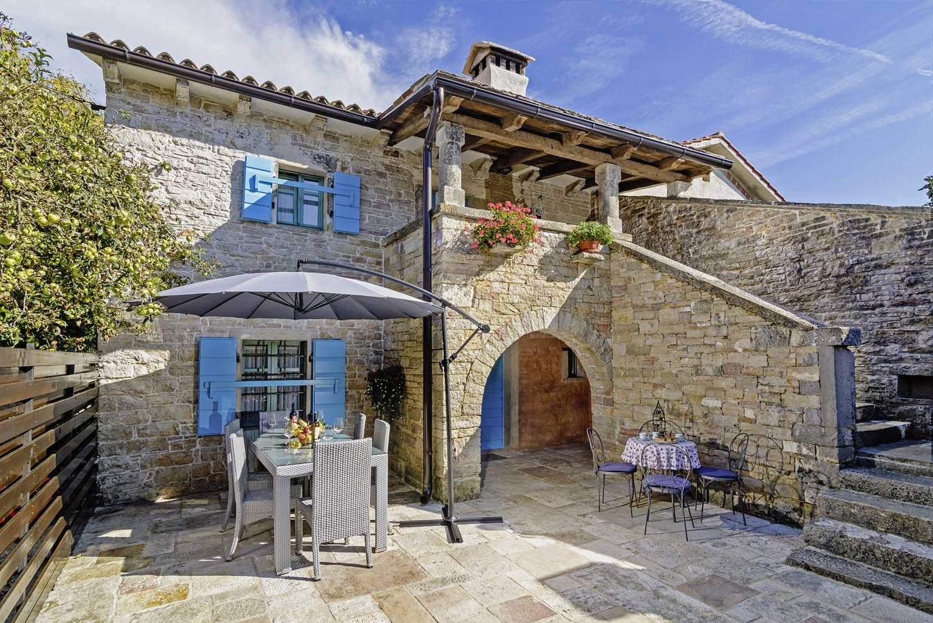 Erisa in Trošti (Haus für 6 Personen) 1