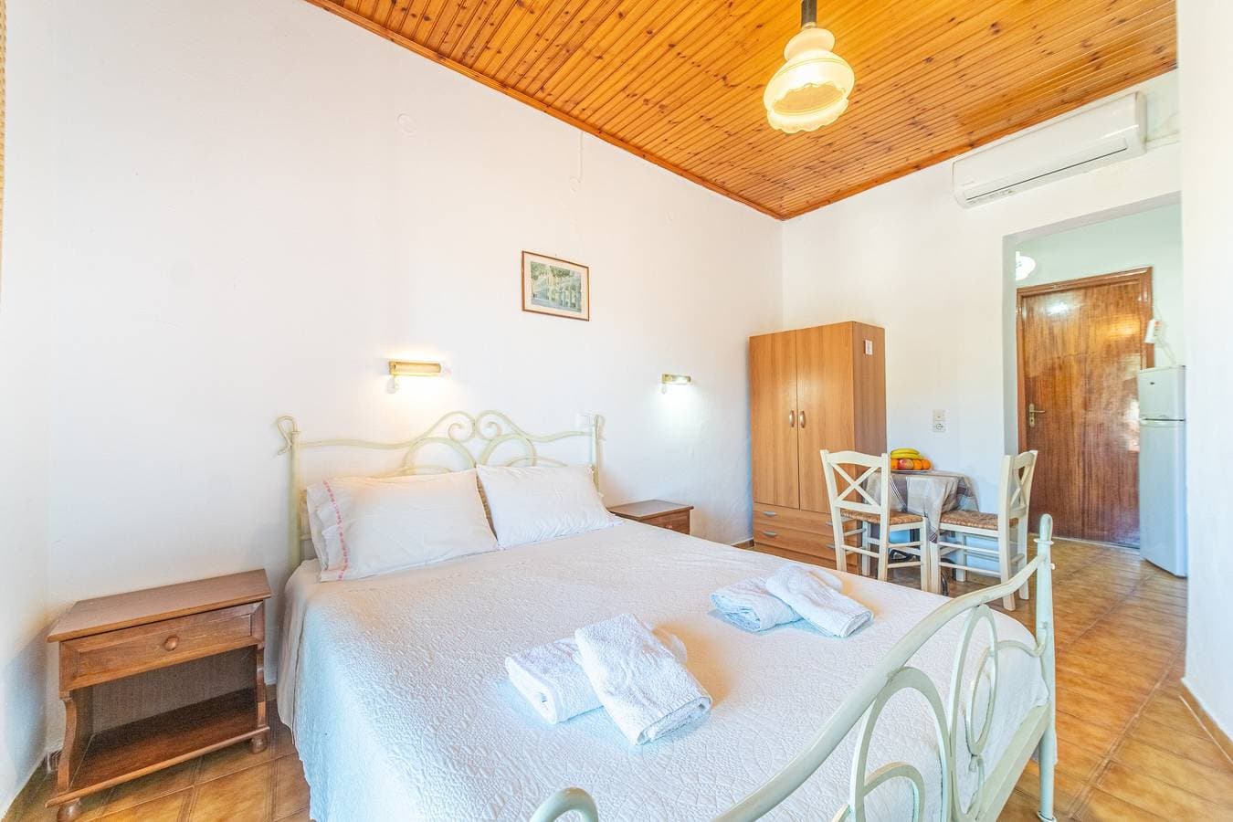 Foto 4 von 20: Korina Studios mit Meerblick, Klimaanlage und WLAN