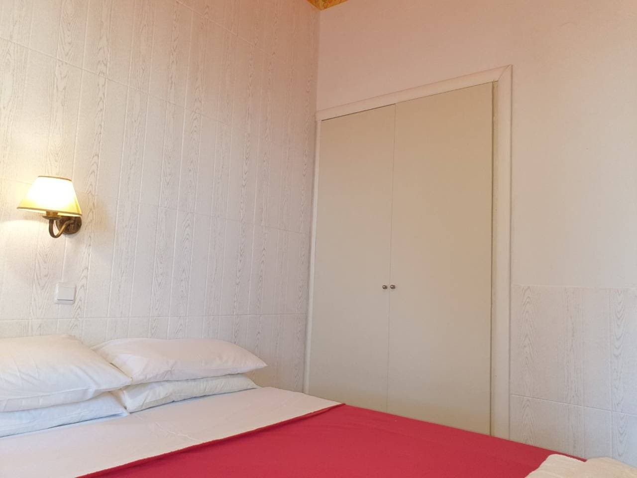Foto 12 von 24: Privates geräumiges Zimmer mit vollem Meerblick