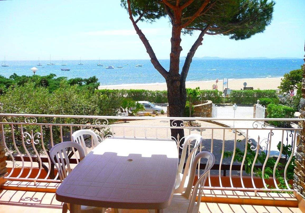 Foto 6 von 26: (4) Apartment mit Beheiztem Pool und Blick Aufs Meer zu 10 meter vom Strand