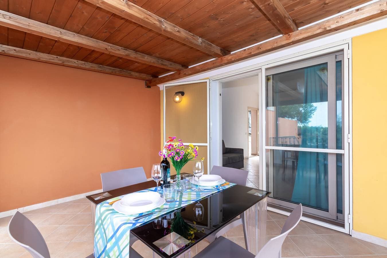 Foto 4 von 30: Villa Casa Angus mit teilweisem Meerblick, A/C, Garten & Terrasse; Haustierfreundlich