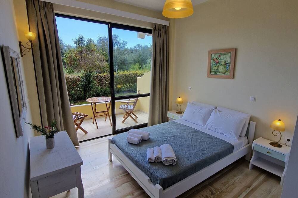 Foto 4 von 30: Cozy studio in a green peaceful area near the beach in delightful Lefkimmi Corfu