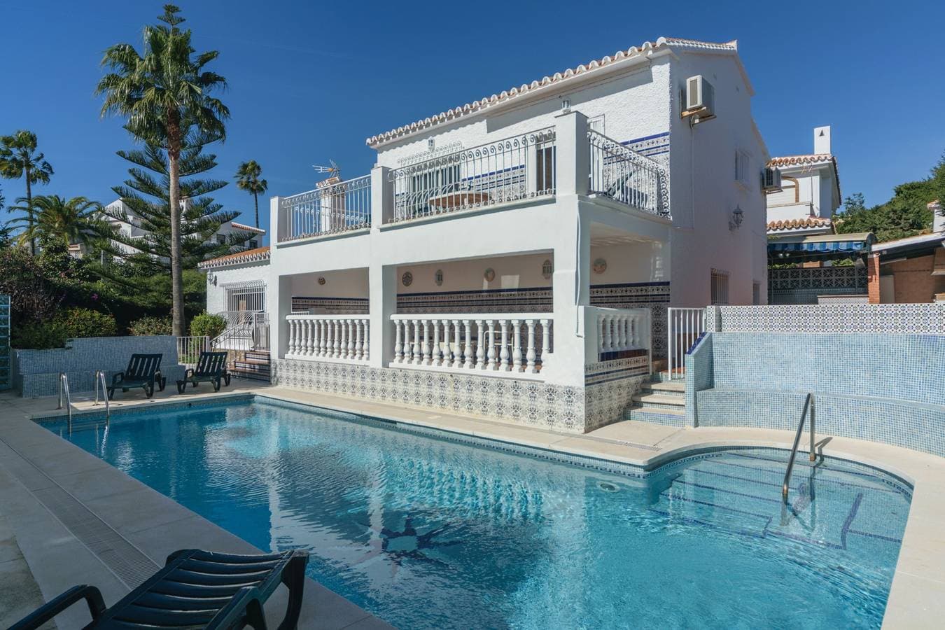 Cubo's Villa Marieli Chilches 1