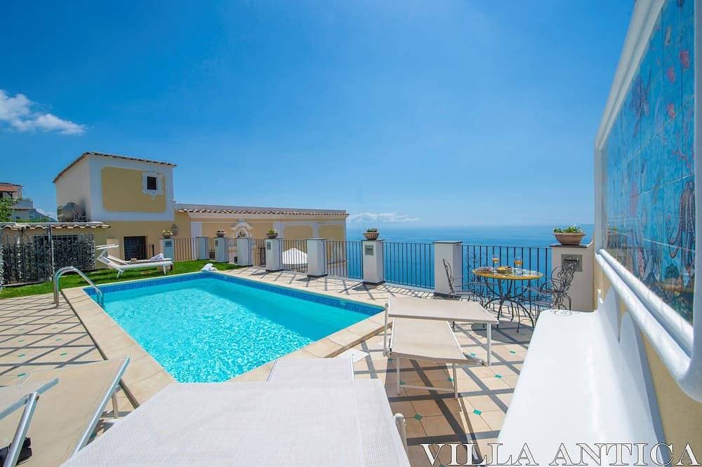 Antike Villa mit fantastischem Meerblick und Pool nur wenige Minuten von Positano entfernt 1