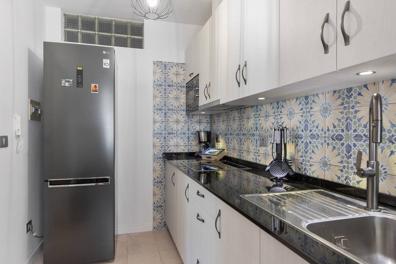 Foto 5 von 29: Ferienwohnung 'Orion Beach' mit Meerblick, privater Terrasse und Wi-Fi