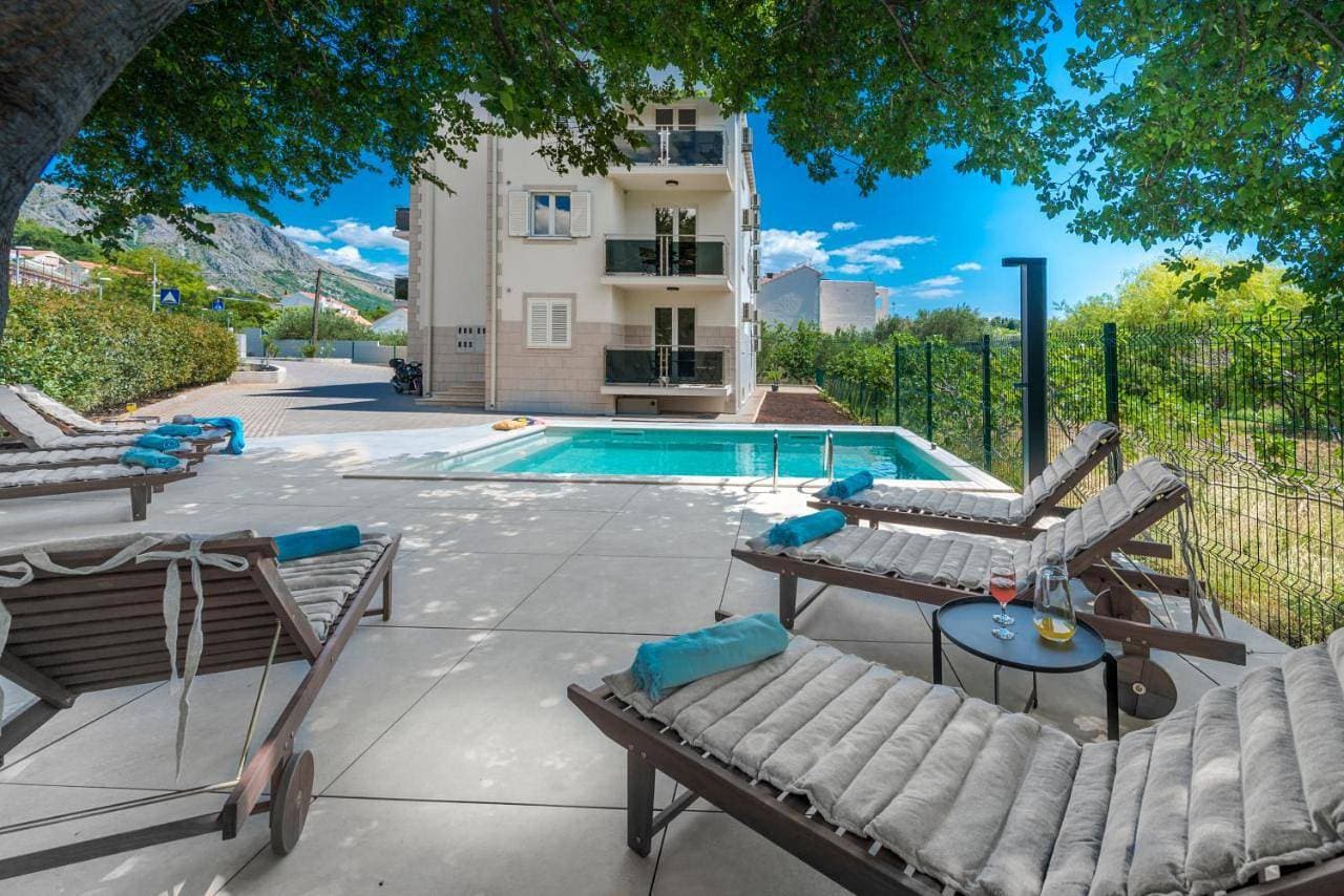 Villa Gold Residence 3 1