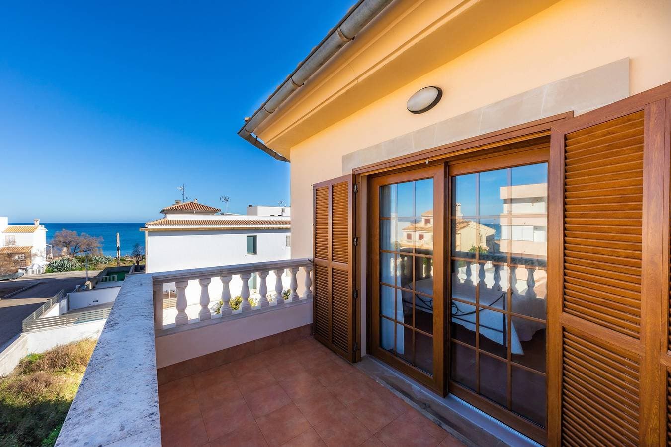 Foto 8 von 27: Ferienhaus "Mes Blanc" in Strandnähe mit Meerblick, Balkon & Terrasse
