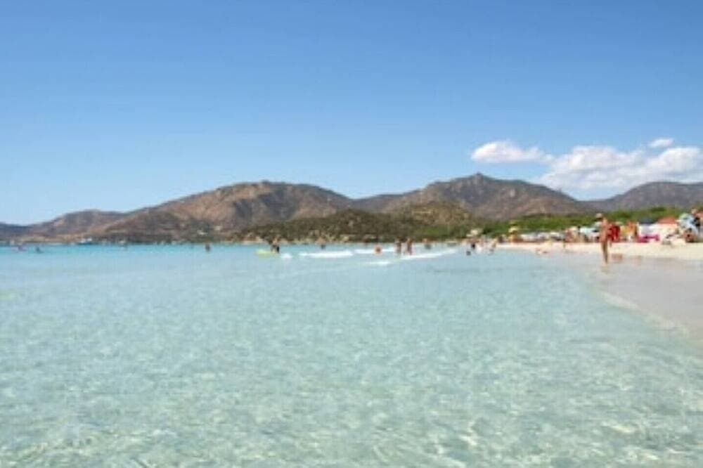 Foto 9 von 11: Unmissable apartment with garden 100mt from the sea, Campulongu - second floor