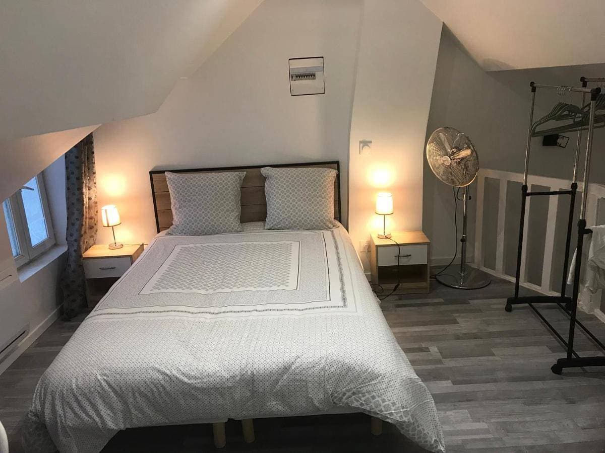 Foto 2 von 13: Double Room with Private Bathroom