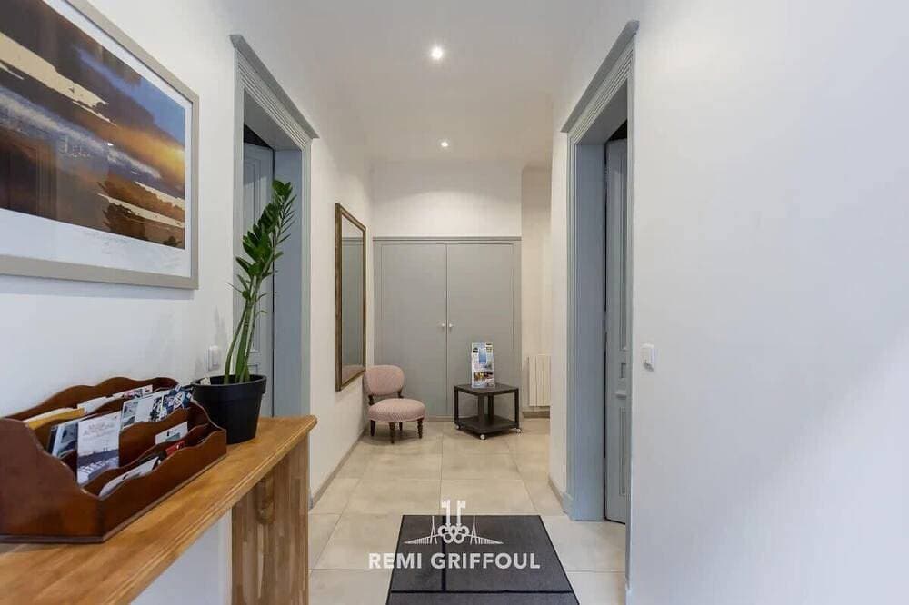 Foto 12 von 16: Studio Quélin 1 | Privater Garten & Terrasse | Stadtzentrum | 2 Personen