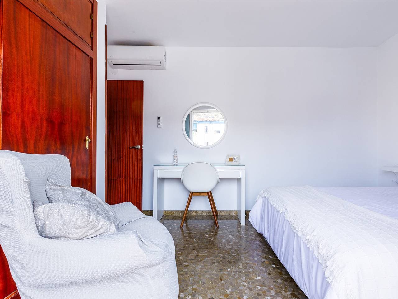 Foto 12 von 35: Wohnung in Caleta de Vélez - 2 Schlafzimmer, klimatisiert