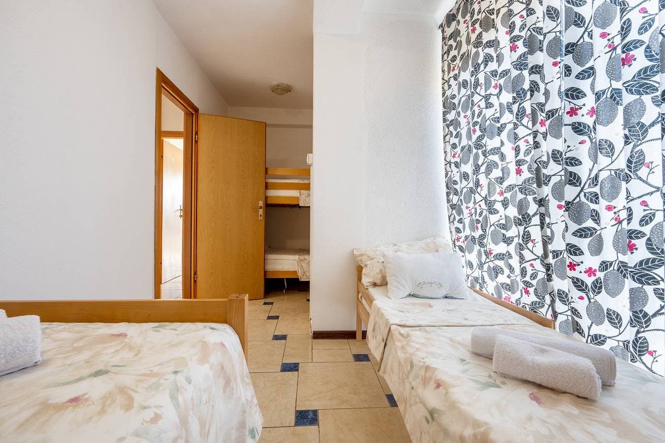 Foto 13 von 20: Ferienwohnung für 10 Personen mit Balkon/Terrasse