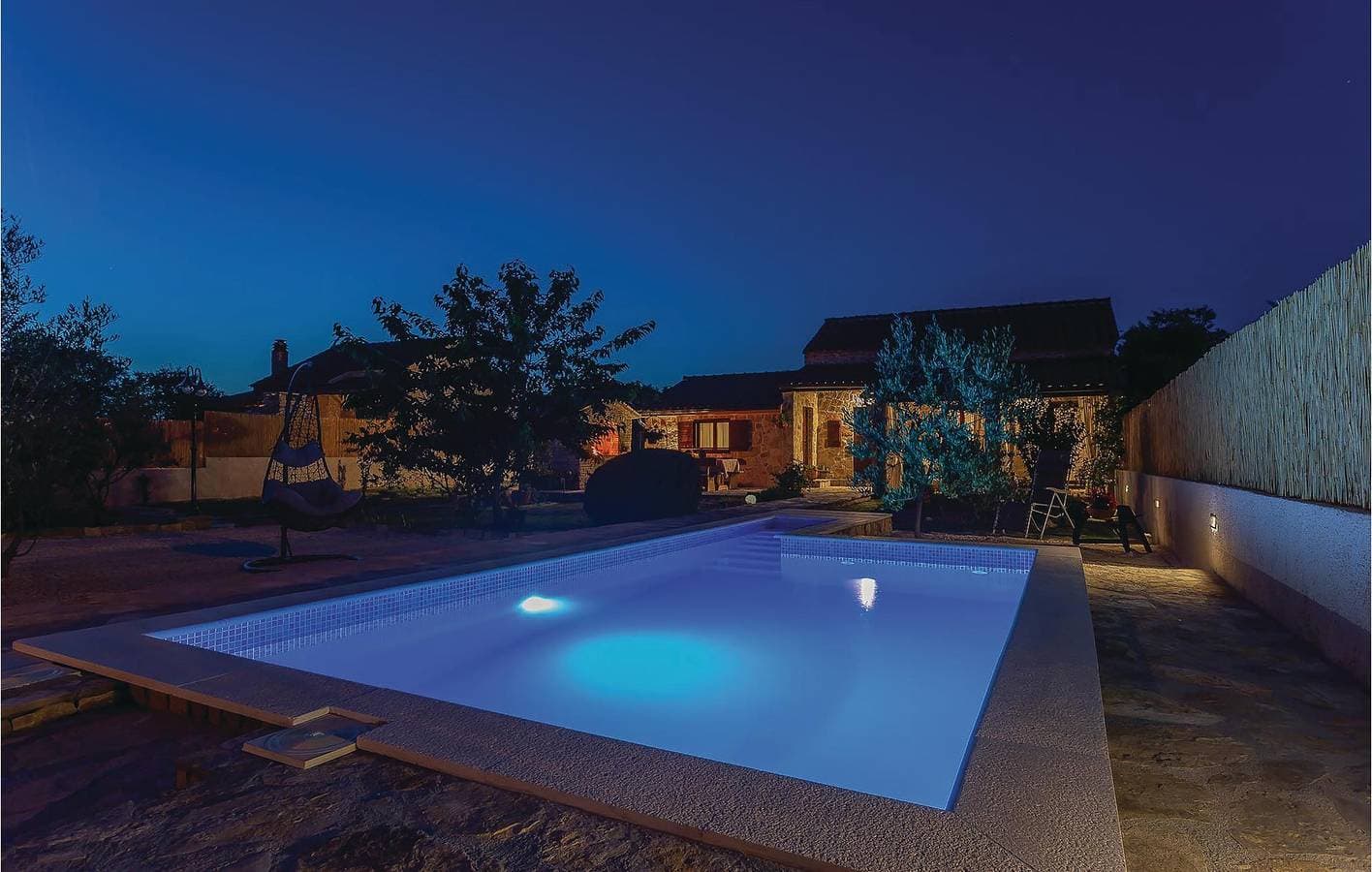 Foto 4 von 37: Gemütliche 1-Zimmer-Wohnung mit Pool und Terrasse in der Nähe des Flusses Krka