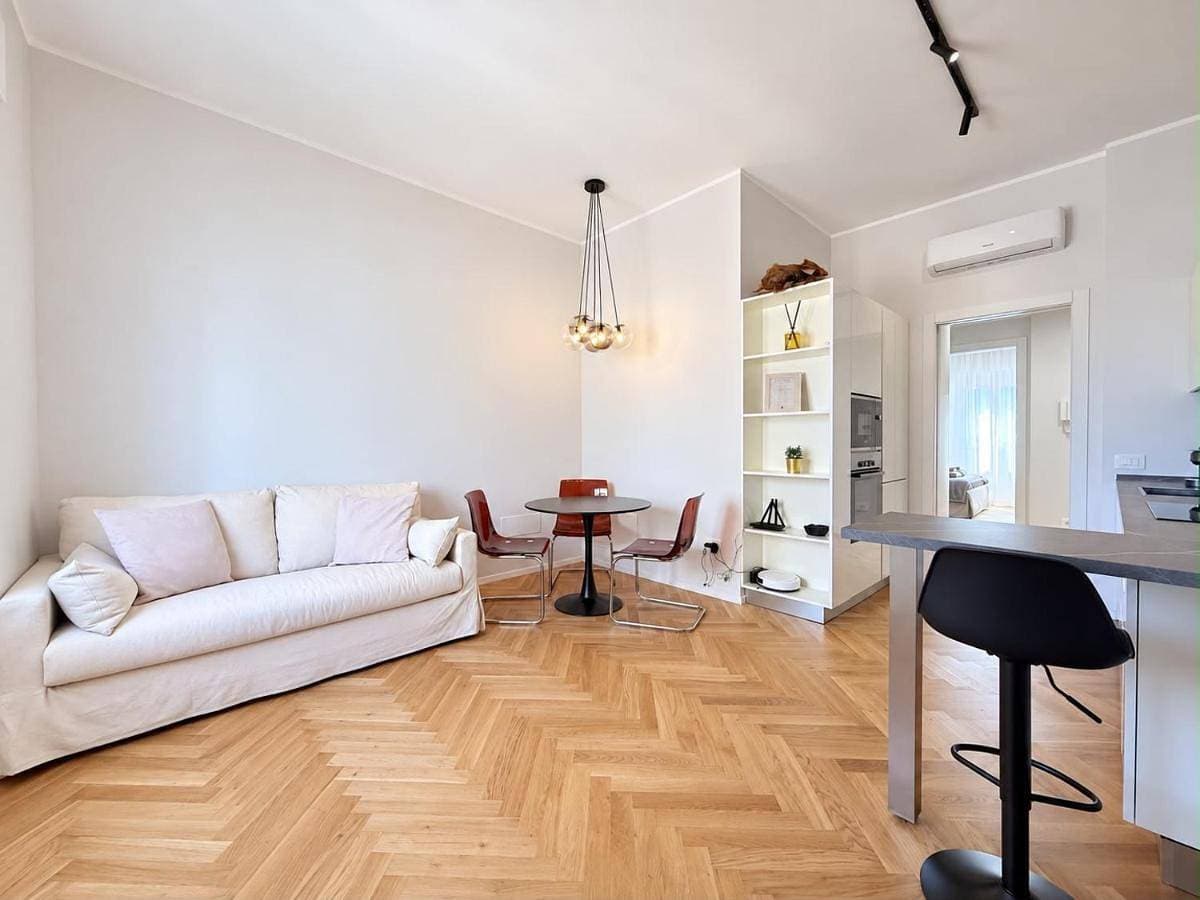 Foto 4 von 16: One-Bedroom Apartment
