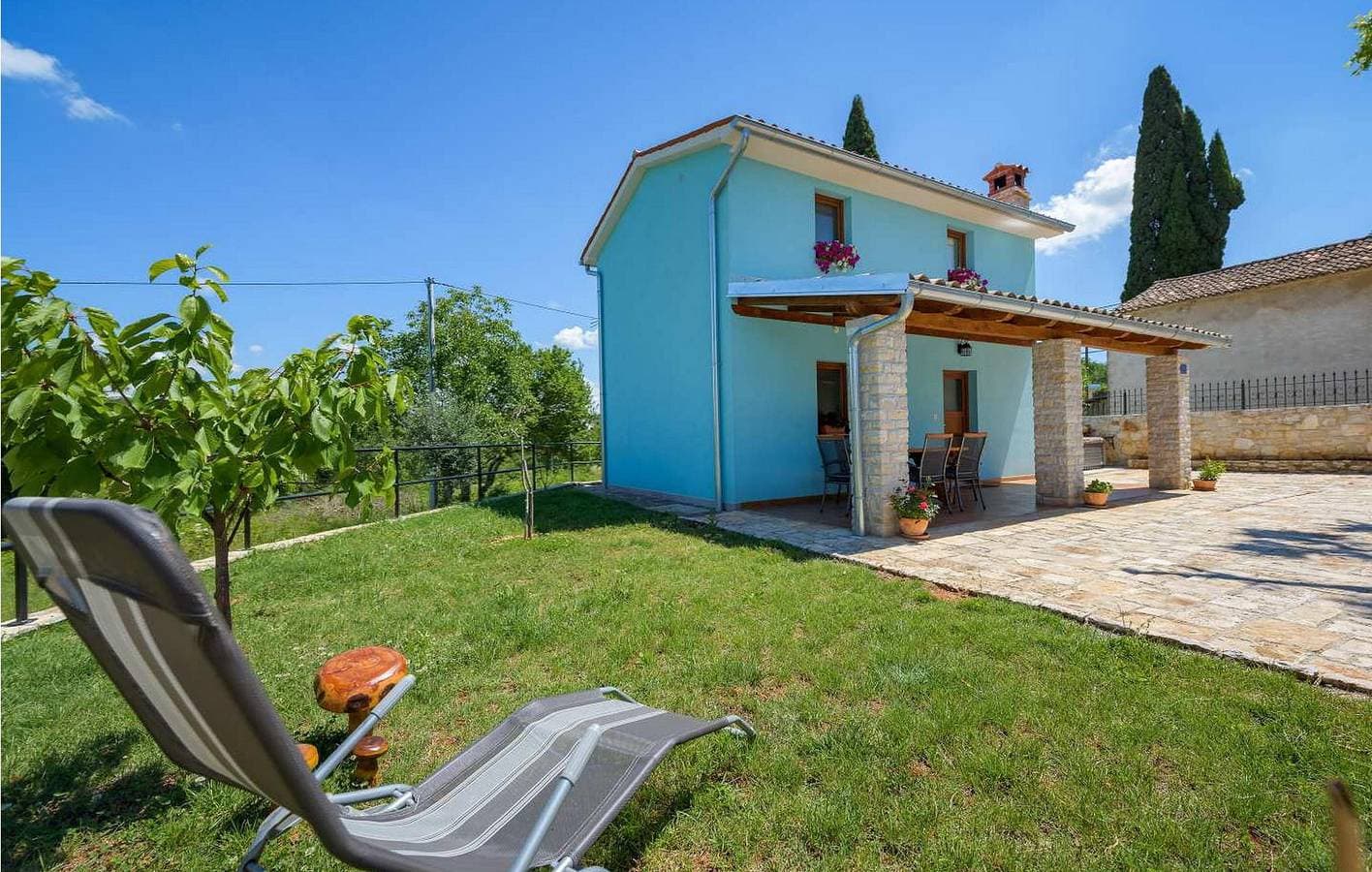 Foto 4 von 38: Gemütliche 2-Zimmer-Wohnung mit Terrasse, WLAN und Parkplatz in der Nähe des Stadtzentrums
