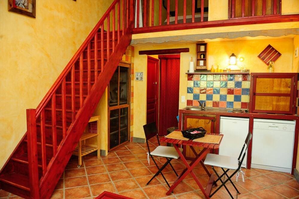Foto 13 von 30: Charmante Cottages, privater beheizter Pool und Solarium im Innenbereich, privater Außenbereich