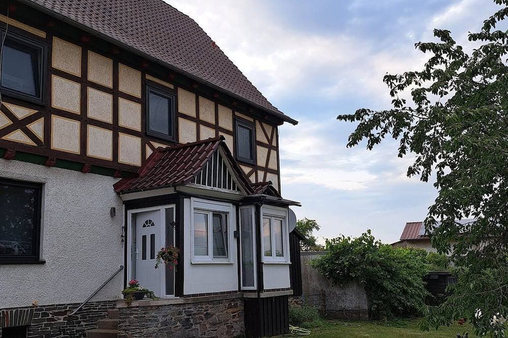 Foto 8 von 11: Liebevoll gestaltete, zum Wohlfühlen einladende Ferienwohnung.