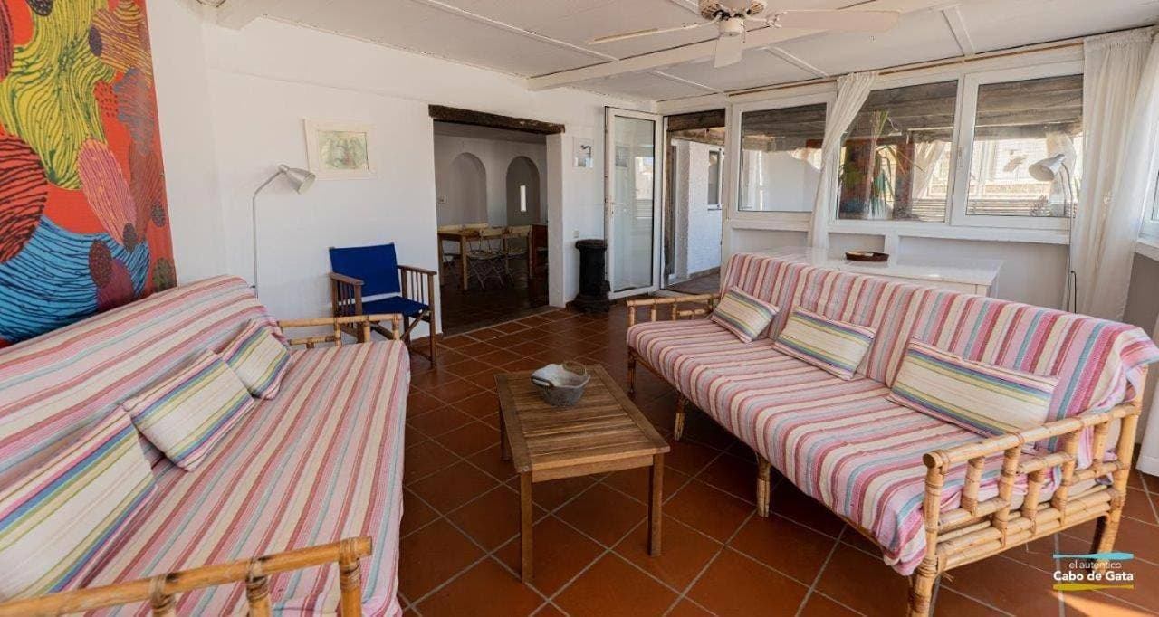Foto 5 von 5: Three-Bedroom House