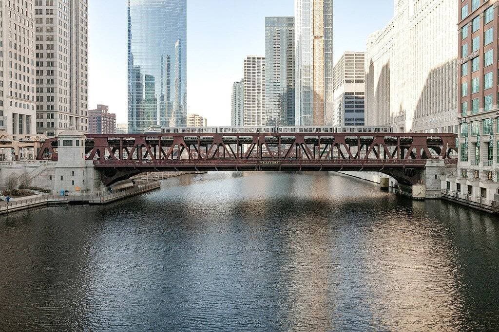 Foto 2 von 35: Modernes River North 1-Zimmer mit Fitnessstudio + Waschmaschine/Trockner nahe Mag Mile von Blueground