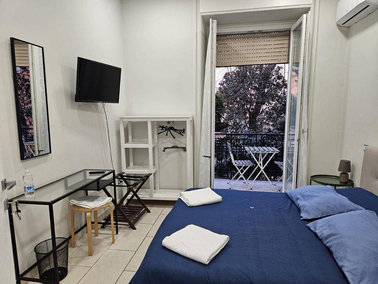 Foto 5 von 6: Double Room with Balcony