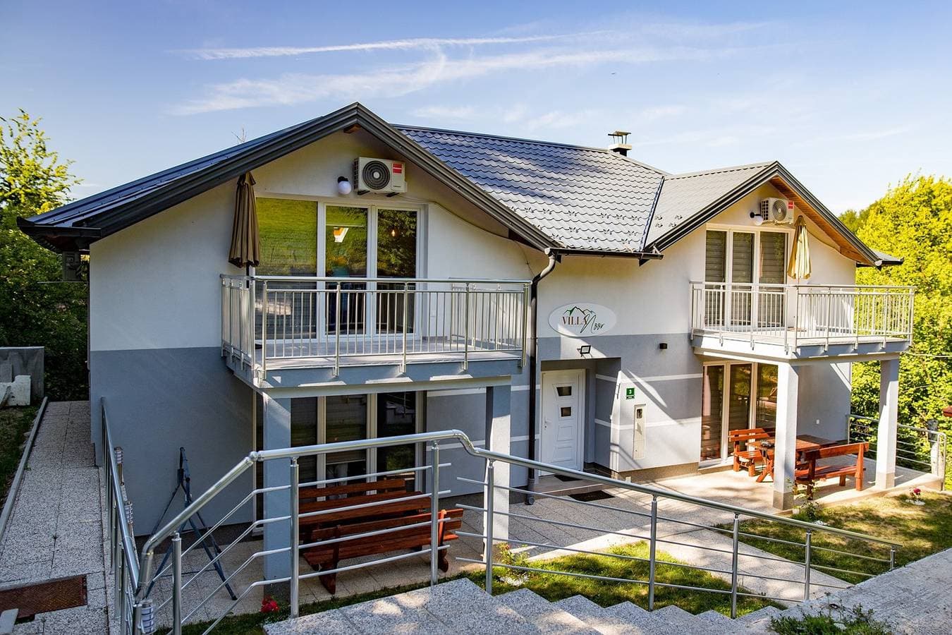 Foto 3 von 78: Ferienhaus für 24 Personen mit Garten