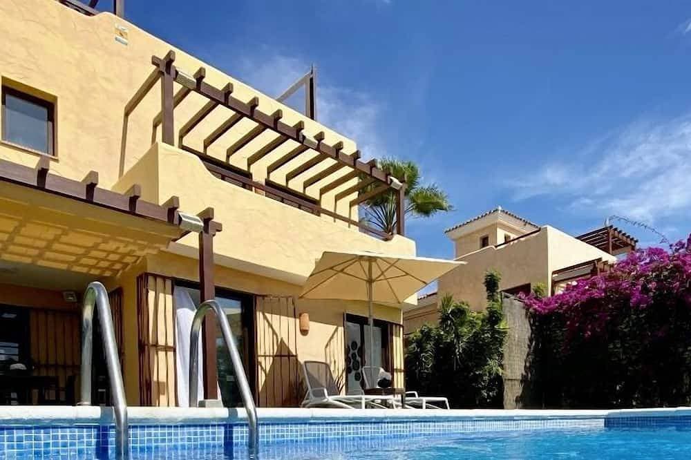 Splendid Star Tenerife Jacuzzi Pool 1