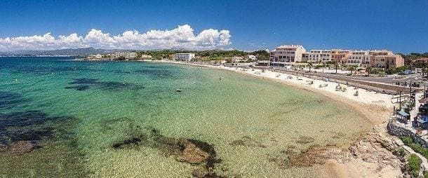 Foto 10 von 13: Voller Meerblick, 10 m vom Sandstrand entfernt, bei Brusc, Terrasse...