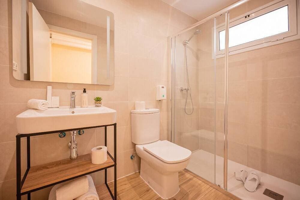 Foto 12 von 30: Gothic: Great Group Flat Gothic old town 6 bedrooms 4 bathrooms 14 ppl