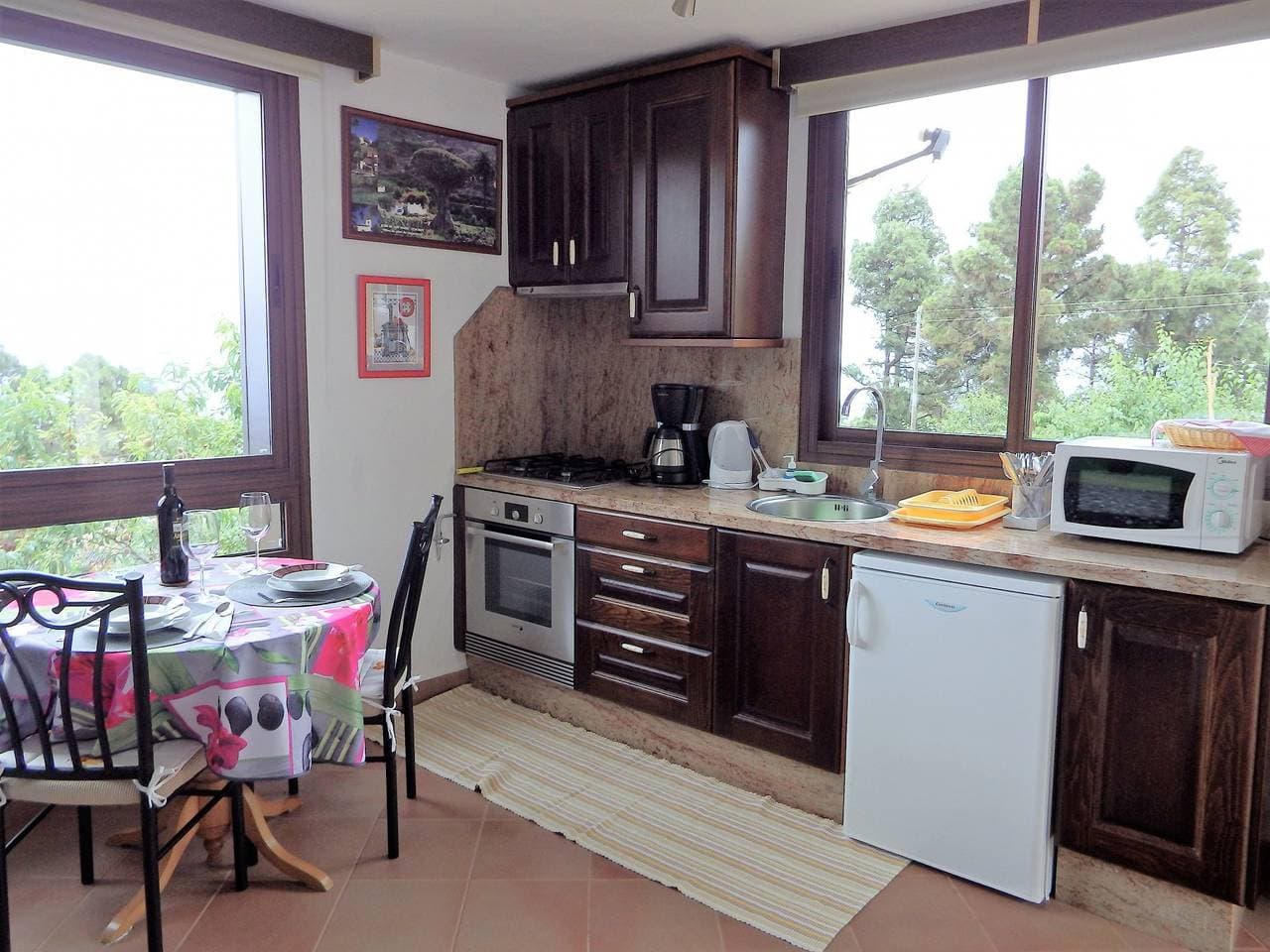 Foto 10 von 26: Bungalow in Finca mit Weinanbau & Traumaussicht,fibre WLAN gratis