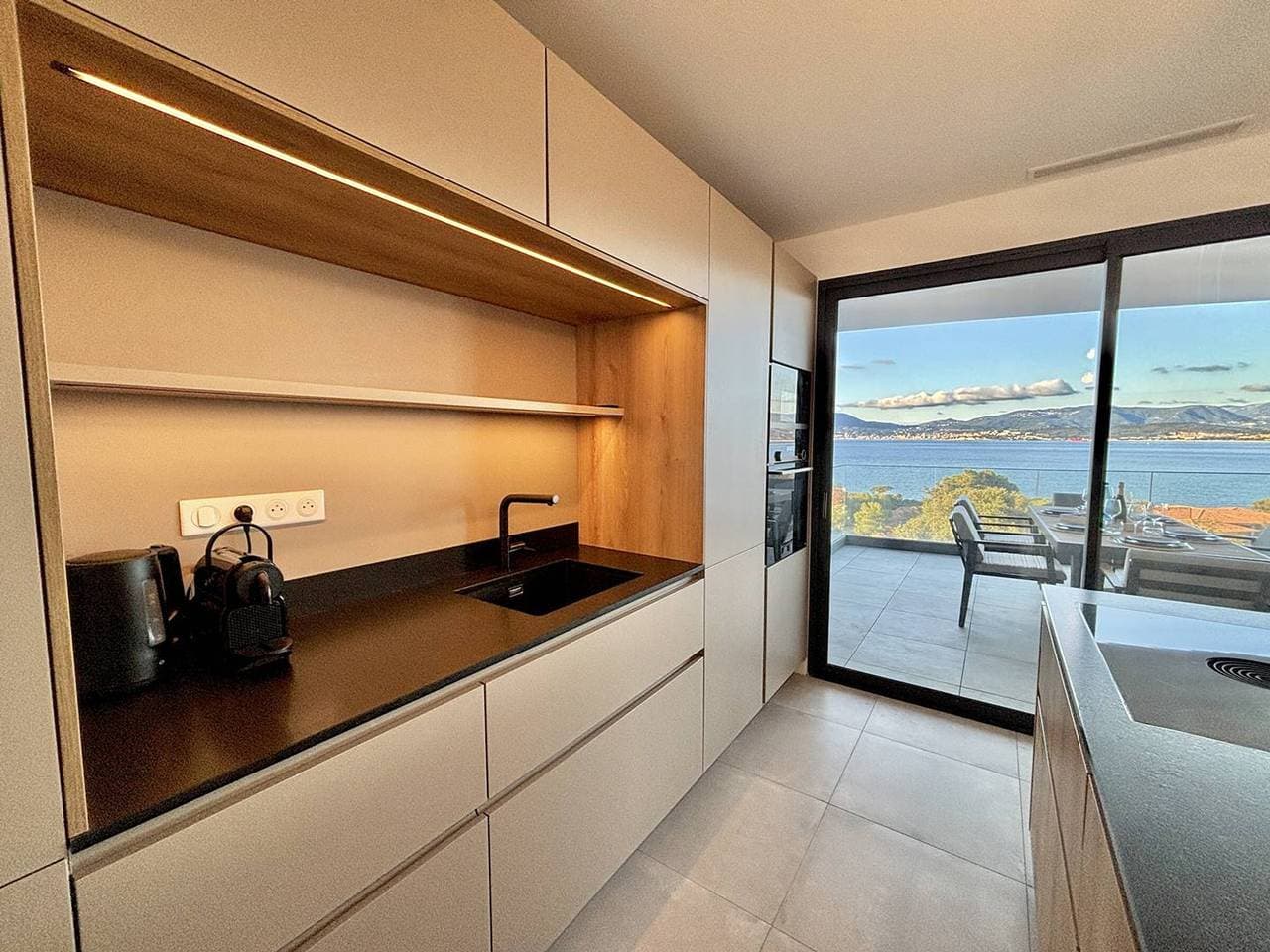 Foto 7 von 28: Porticcio: 3-Zimmer Wohnung mit Meerblick, Parkplatz, 4 Pers.