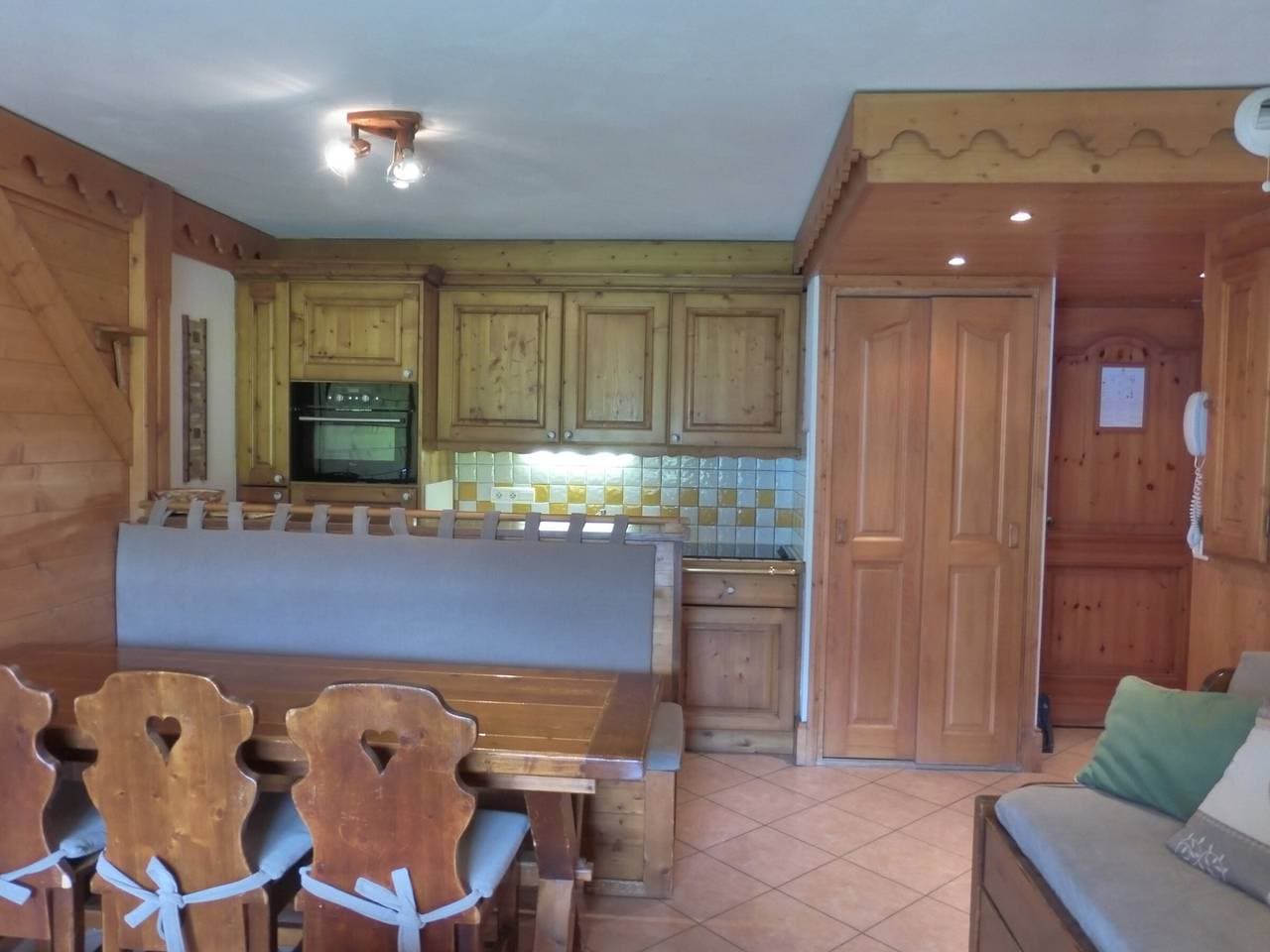 Foto 9 von 14: 3-Zimmer-Wohnung für 6 in Méribel Village, Zugang zu Pool und WLAN